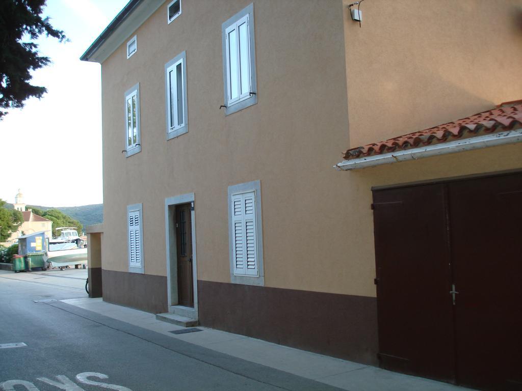 Apartments Nives Cres Buitenkant foto